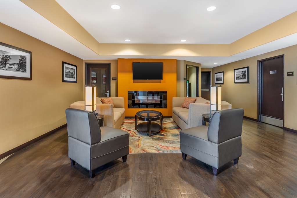 Best Western Plus Wine Country Inn & Suites - photo 7