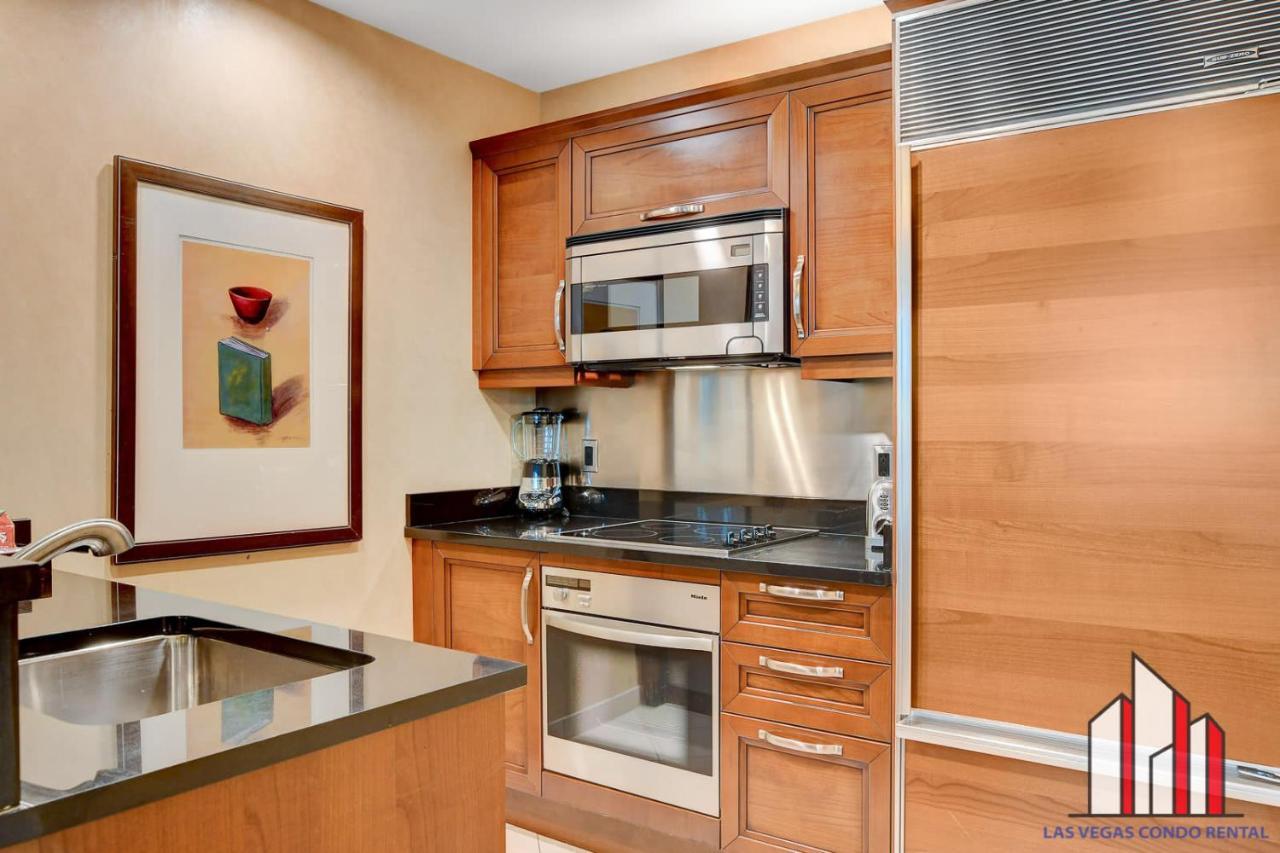 MGM Signature 29 602 1Br 2Ba Balcony Jacuzzi Suite