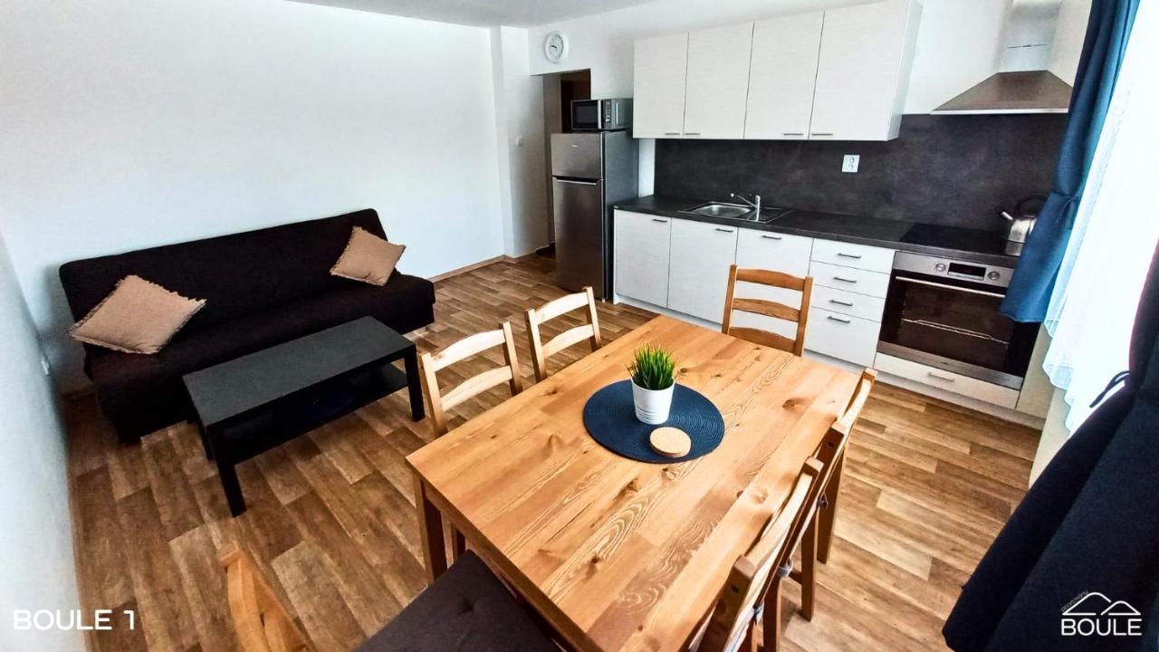Apartmány Boule — hotel in Kovarska