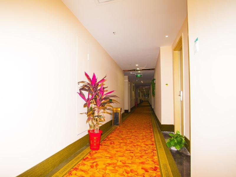 GreenTree Inn JiangSu XuZhou Feng County LiuBang Plaza Express Hotel — hotel in Fengxian