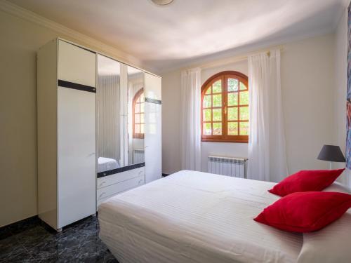 Chalets Rurales Bentayga — 4-Star Luxury Hotel in Tejeda, Spain