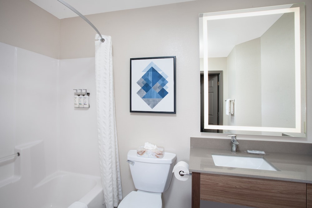 Candlewood Suites Louisville North by IHG - photo 25