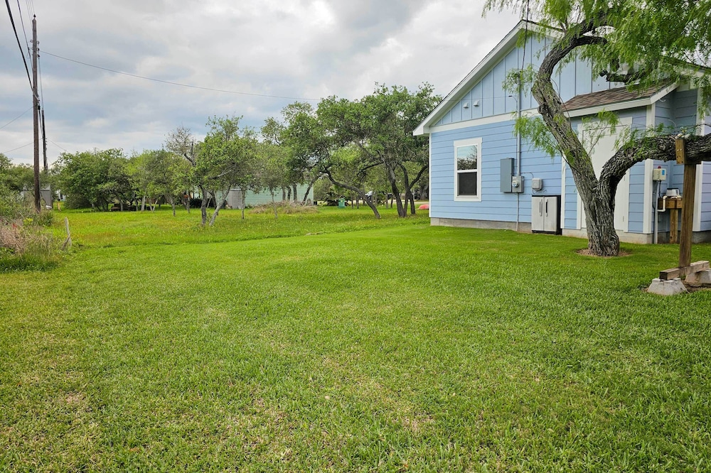 Home at Holiday Beach Castaway at Misty Oak — 4-Star Luxury Hotel in Rockport, United States