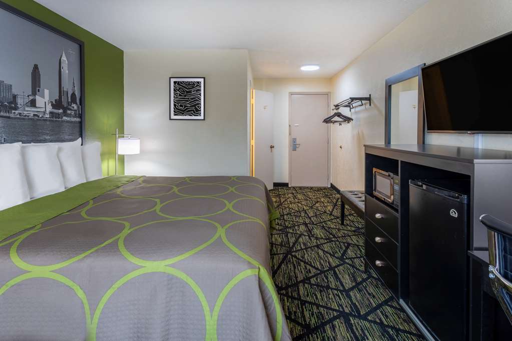 Super 8 By Wyndham Wooster - photo 16