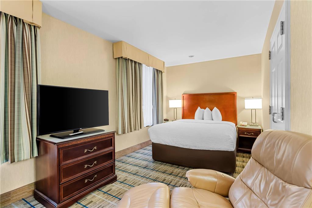 MainStay Suites Roanoke Airport - photo 16