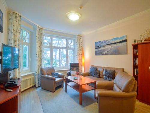 Strandvillen Binz Ferienwohnung mit Meerblick und 2 Schlafzimmern SV 707 — 4-Star Luxury Hotel in Ostseebad Binz, Germany