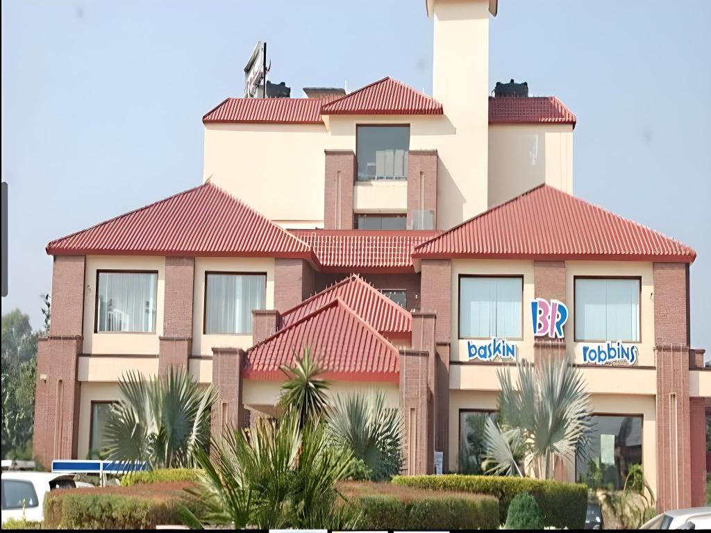 Solitaire Inn — Muzaffarnagar
