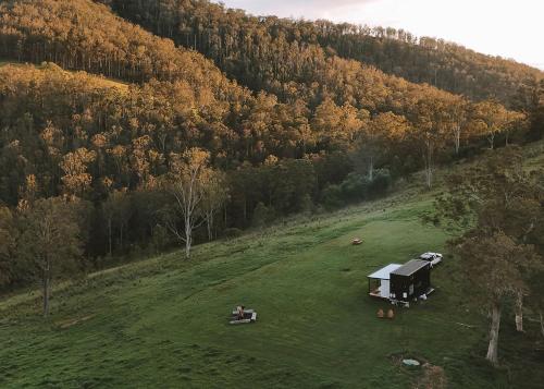 Tiny Zoe - carbon neutral hotel in Unknown City
