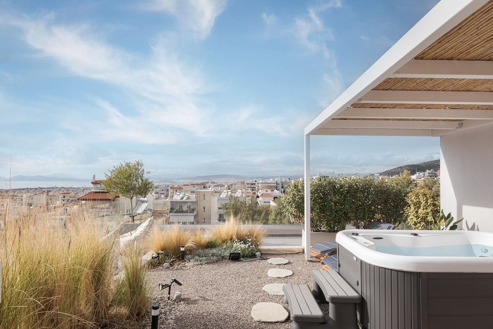 Glyfada Panoramic Penthouse — 4-Star Luxury Hotel in Glyfada, Greece