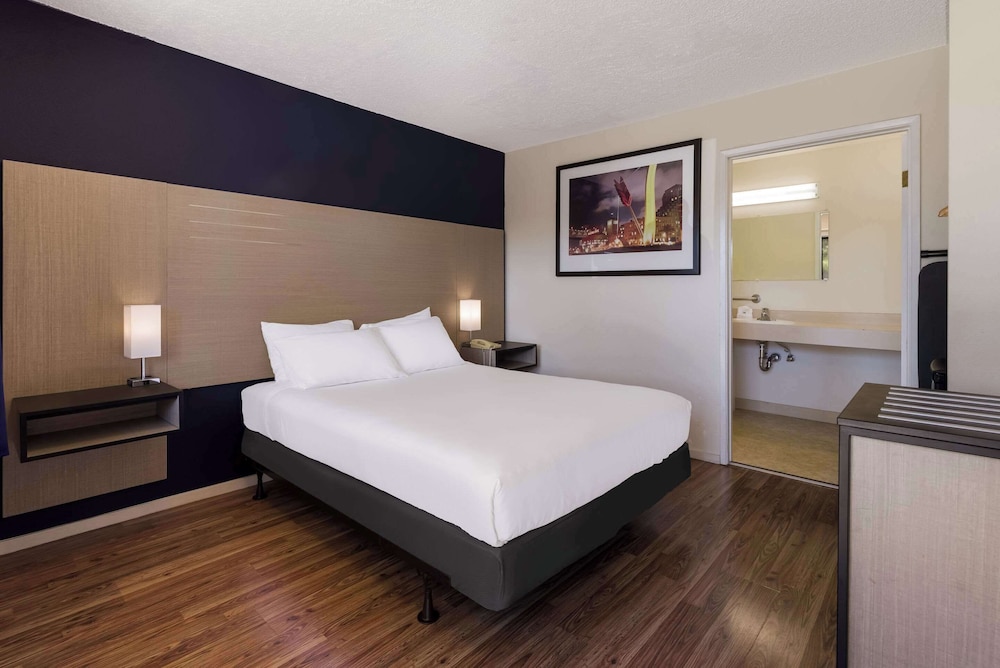 Rodeway Inn Livermore - photo 16
