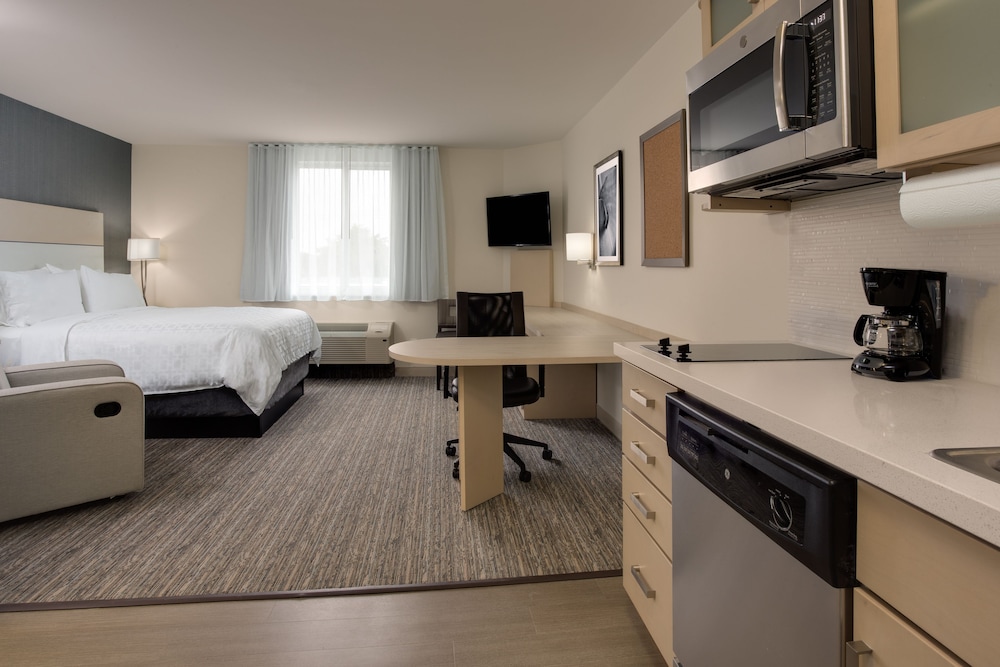 Candlewood Suites Miami Intl Airport 36th St by IHG - photo 12