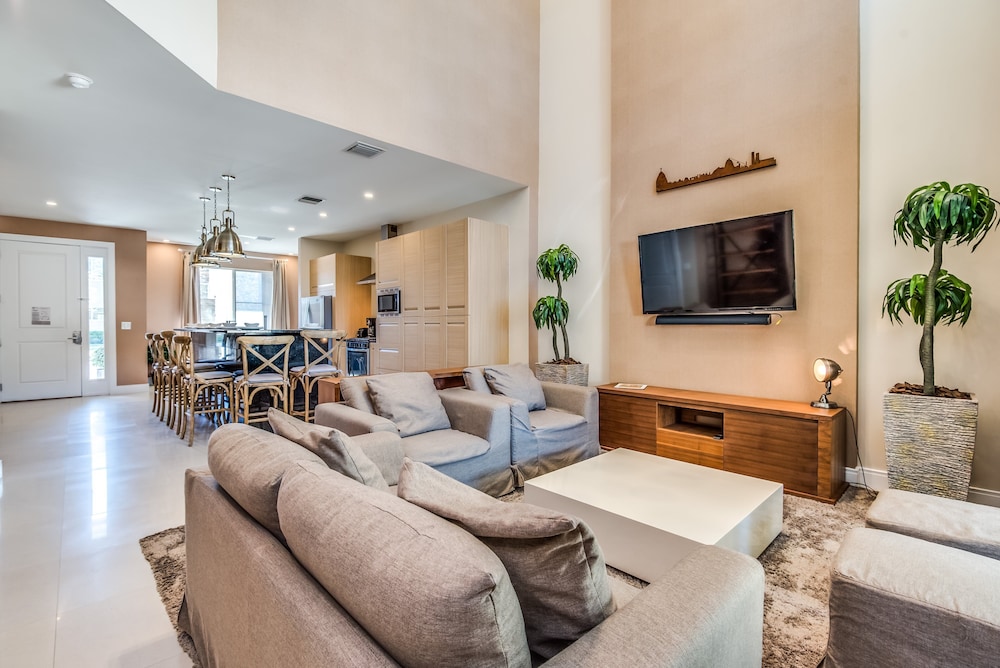 Magic Village Resort 4 Bdrm Townhome - photo 28