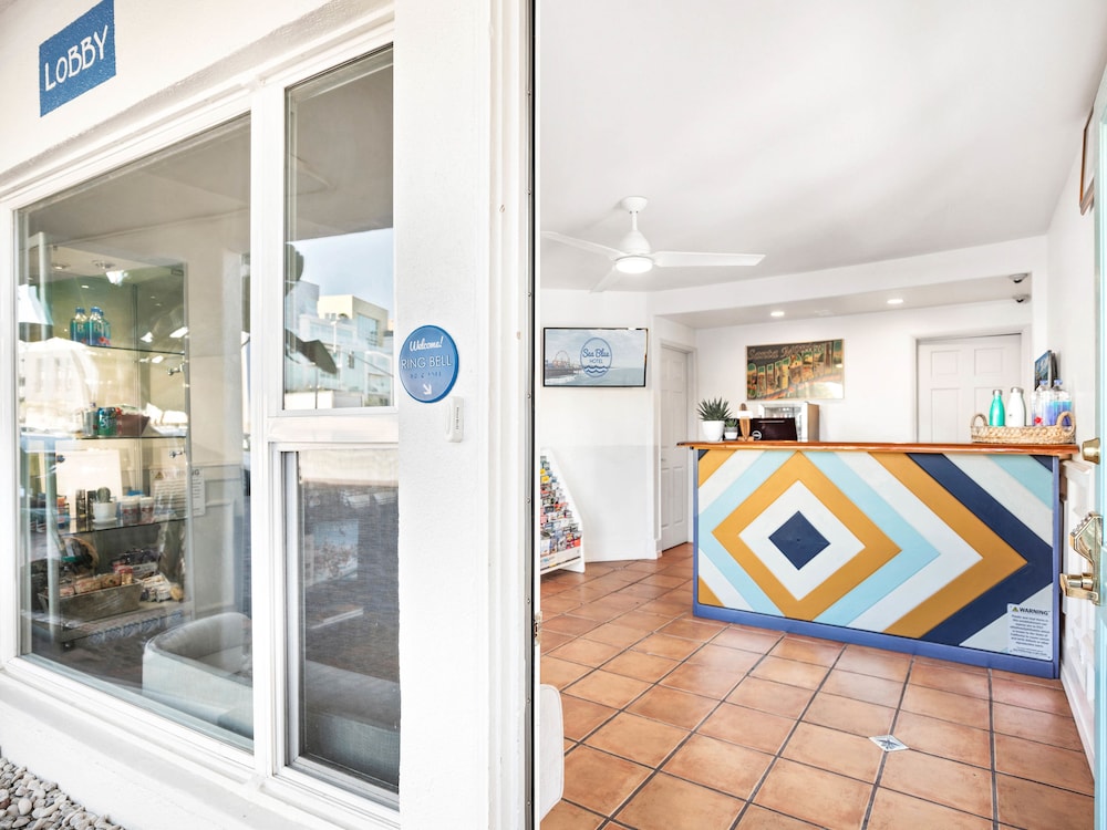 Sea Blue Hotel - photo 3