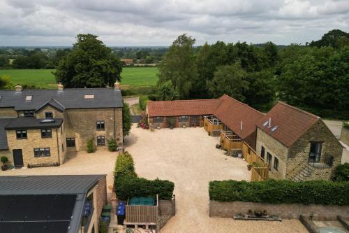 Farmyard Cottage 19159597 — Malmesbury