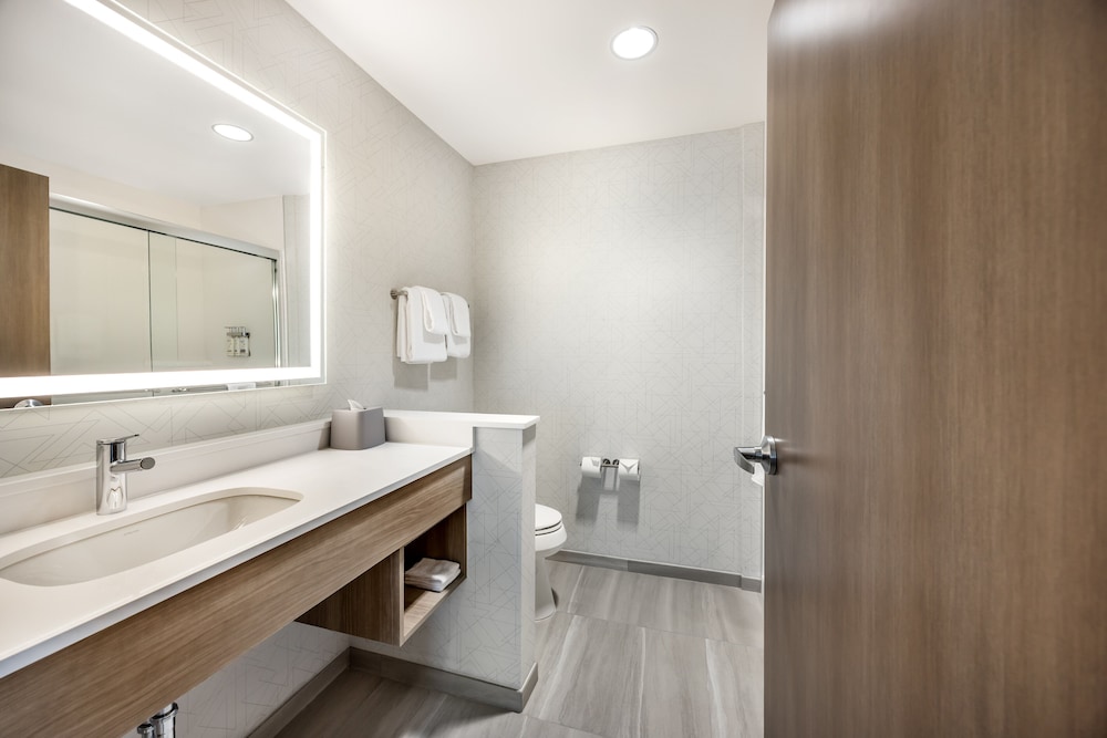 Holiday Inn Express & Suites Nashville West End Univ Area by IHG - photo 22
