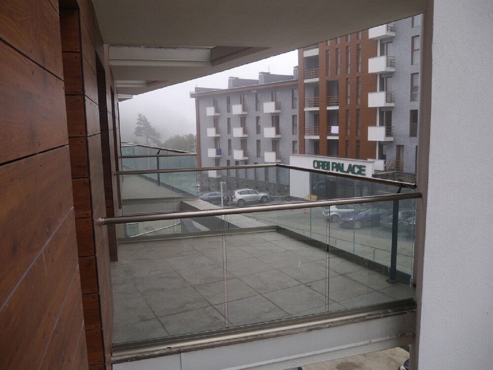 Courtyard View