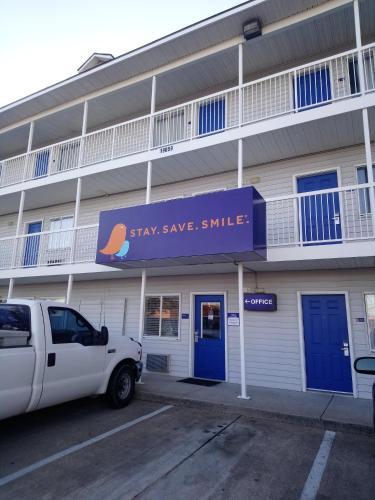 Intown Suites Extended Stay Dallas Tx Medical Center - photo 12