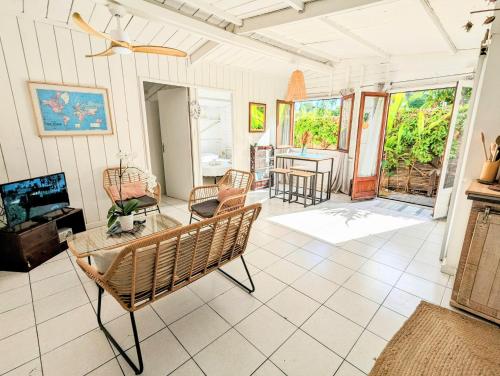La Petite Maison des Sables — 4-Star Luxury Hotel in Saint-Paul, Réunion