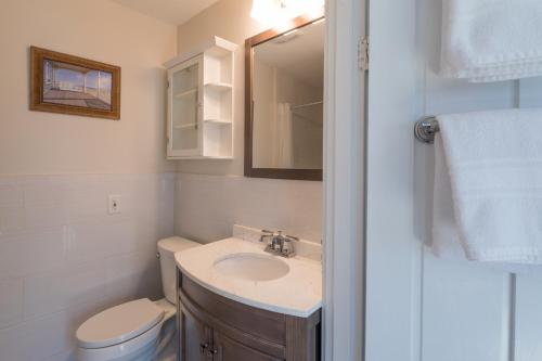 The Clarendon House - photo 8