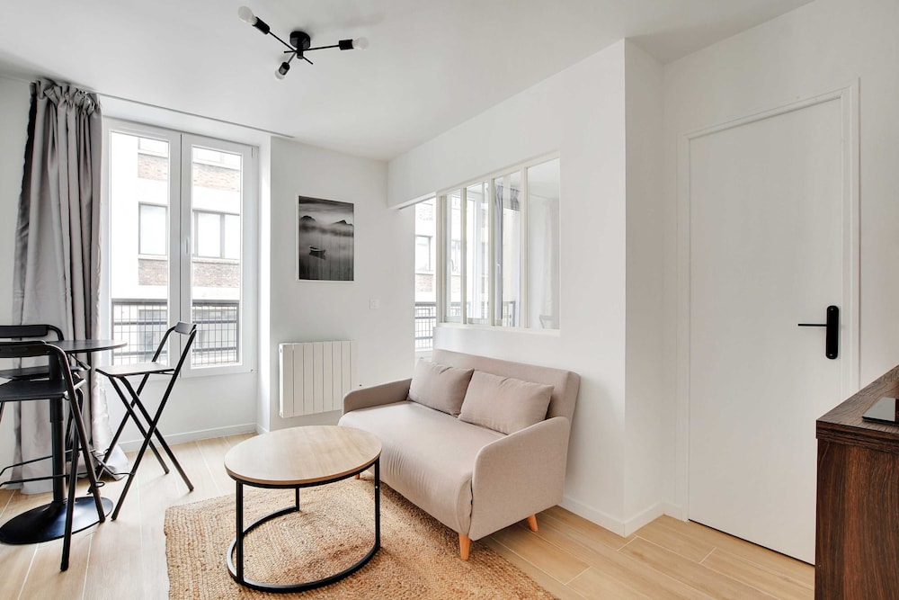 Résidence Paris MORET - last minute hotel in Paris