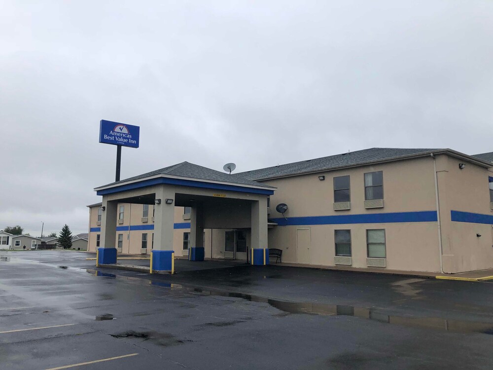 Super 8 by Wyndham Chenoa - photo 2