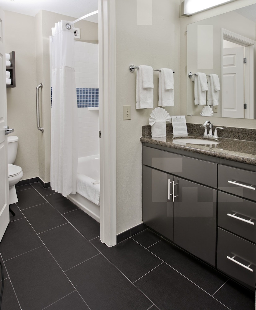 Staybridge Suites Charlotte Ballantyne by IHG - photo 29