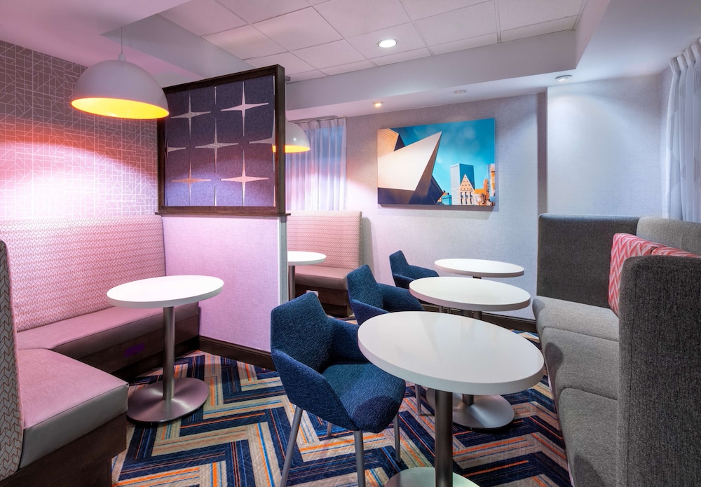 Hampton Inn Denver International Airport - photo 5
