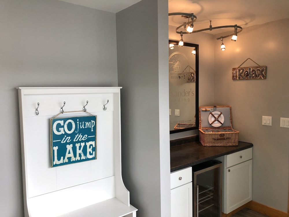 Alexanders Landing - photo 18