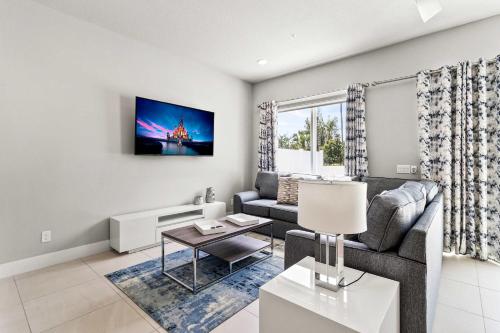 Spacious 3BR in Reunion Resort Minutes from Disney — 4-Star Luxury Hotel in Kissimmee, United States