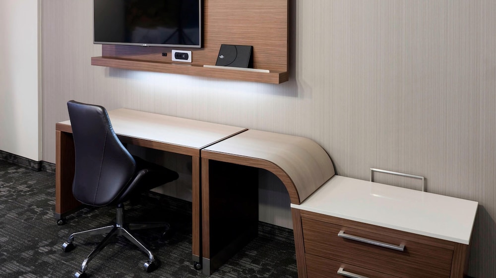 Courtyard by Marriott Houston North Shenandoah - photo 7