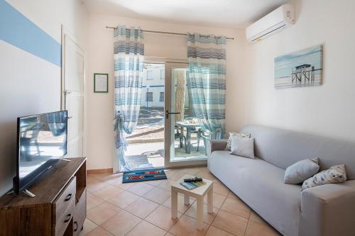 Nel verde a due passi dal mare — 4-Star Luxury Hotel in Lido Degli Estensi, Italy