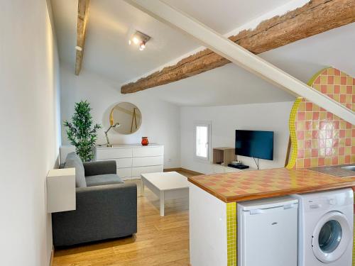 Grand Studio Sur la Marine in Sete, France