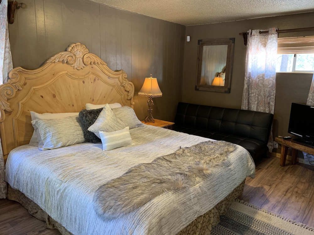 Grey Squirrel Resort - photo 10