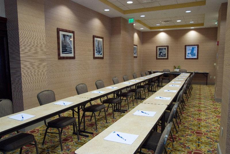 Holiday Inn Express Baltimore Downtown - photo 67