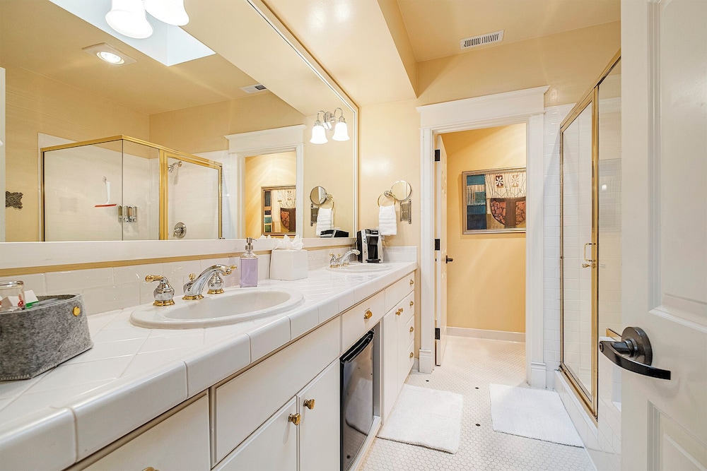 The Orenco Station Hotel - photo 131
