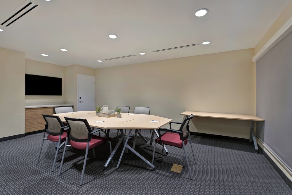 TownePlace Suites by Marriott El Paso East I 10 - photo 40