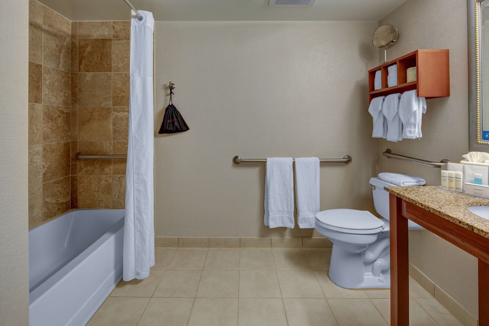 Hampton Inn Miami Coconut Grove Coral Gables - photo 20
