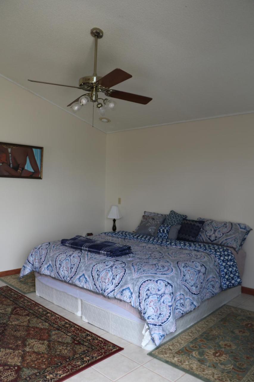 Hilltop Hacienda - photo 15