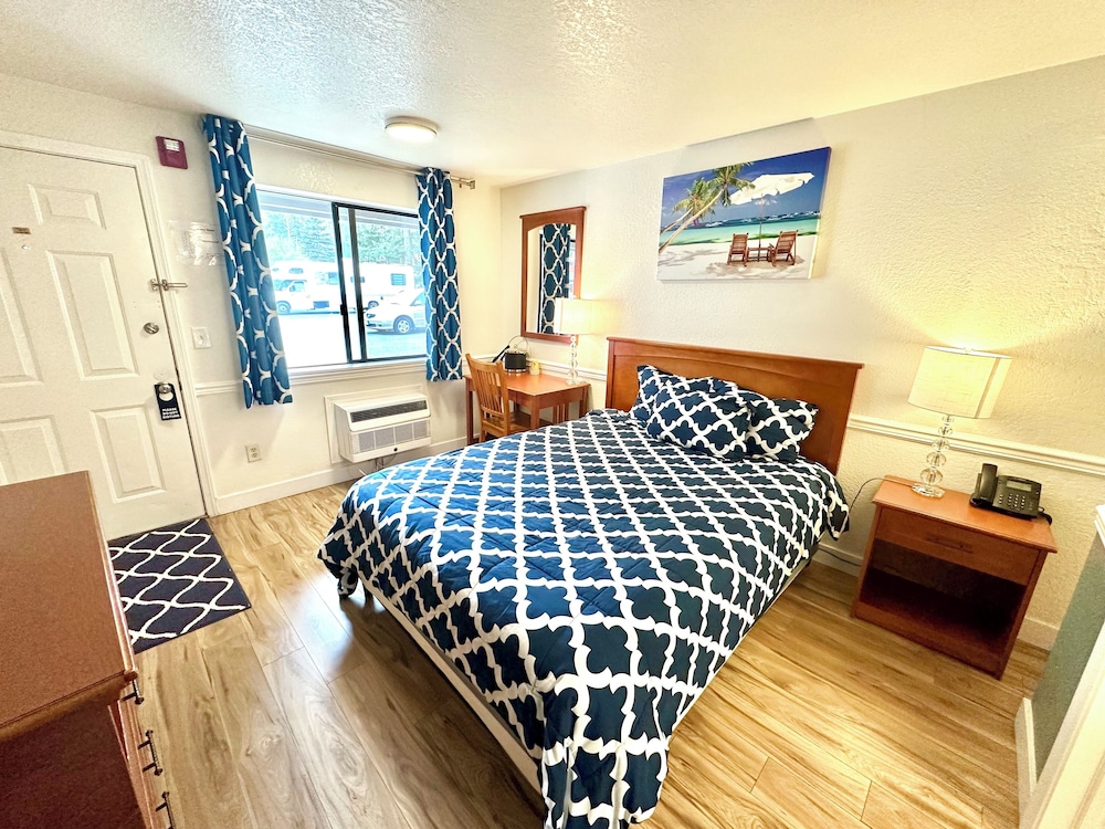 Belfair Motel - photo 8