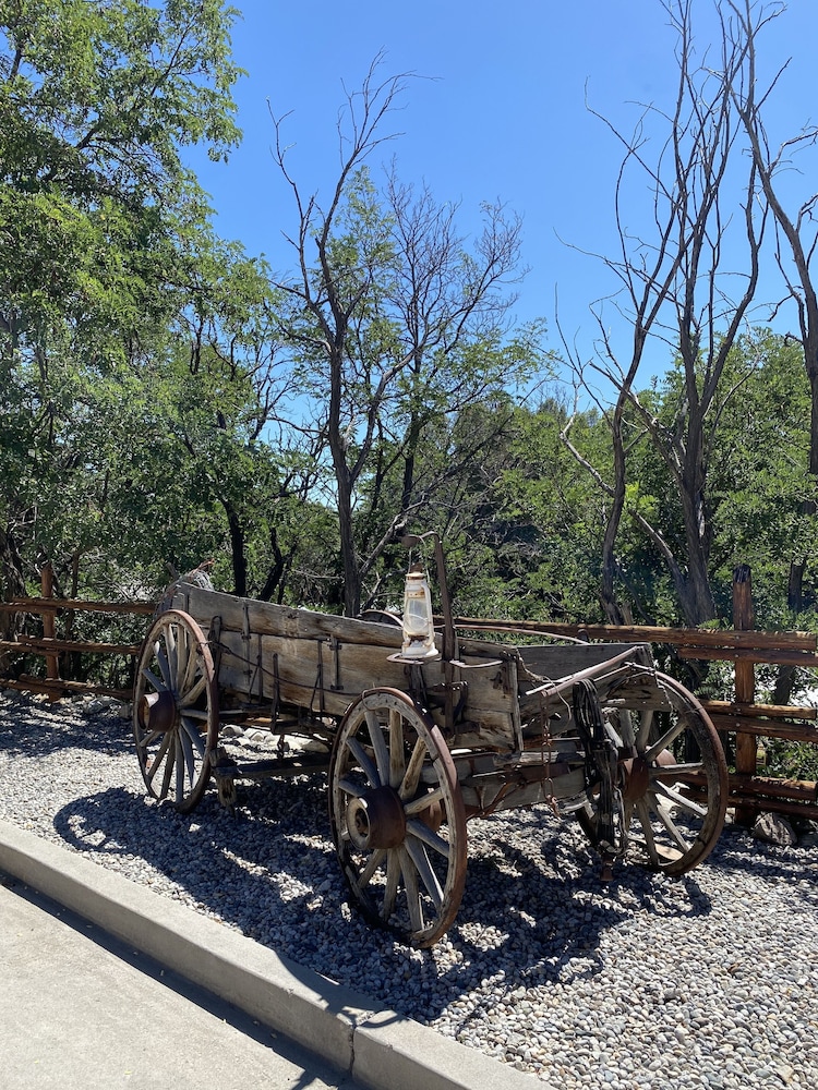 Browns Canyon Inn - photo 56