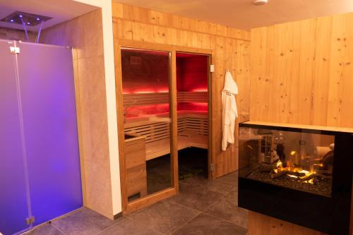 Villa Artic Apartments — 4-Star Luxury Hotel in Campitello Di Fassa, Italy