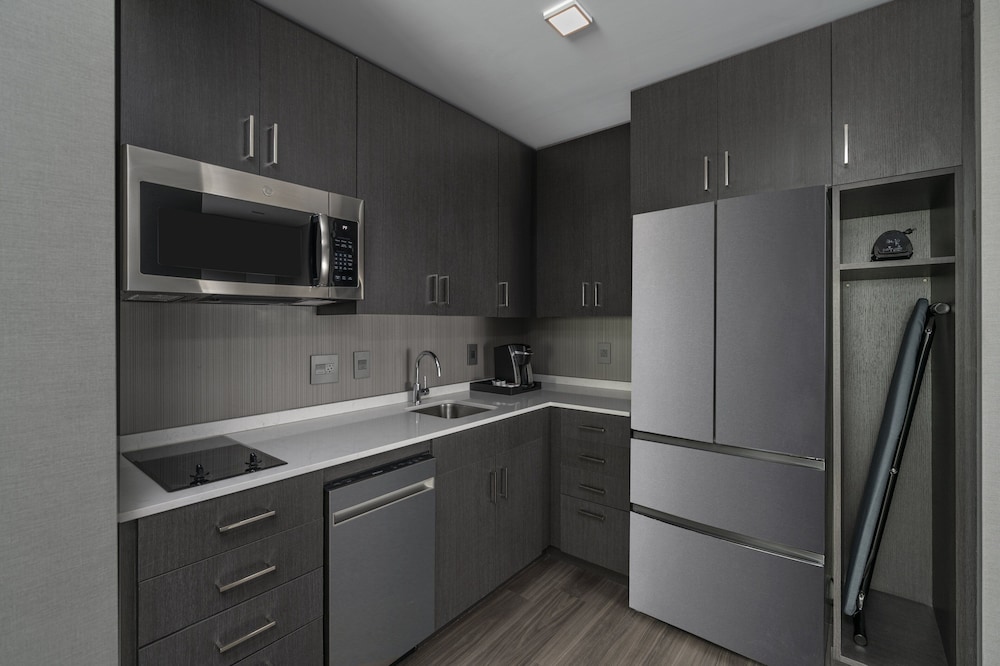 Staybridge Suites Boston Logan Airport Revere by IHG - photo 18