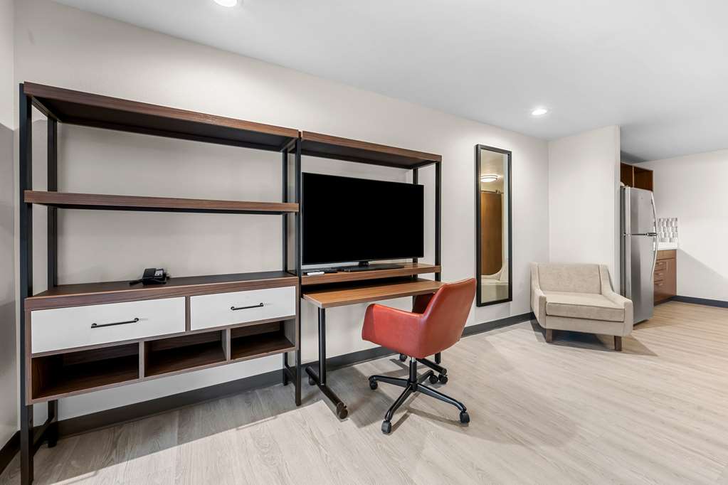 Everhome Suites Fayetteville near Fort Bragg - photo 20