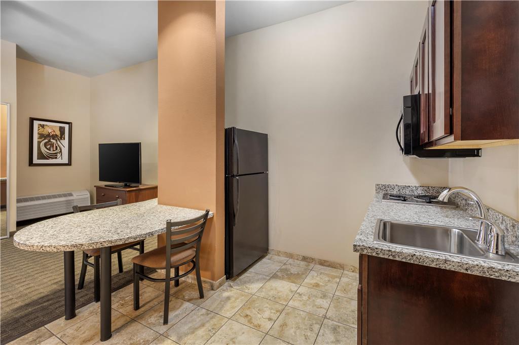 Best Western North Edge Inn - photo 12