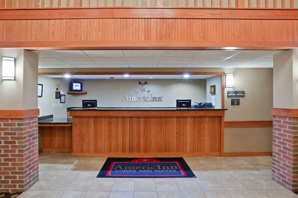 AmericInn by Wyndham Fort Pierre Conference Center - photo 5