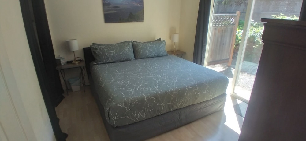 Hood River Suites Apartment Hotel - photo 11
