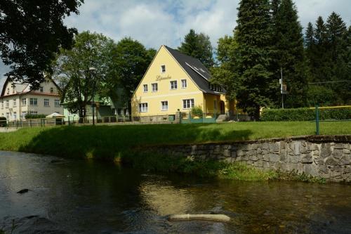 Lipanka — hotel in Adamov