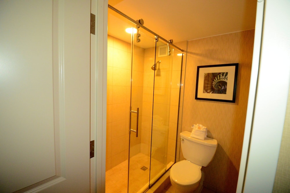 Crowne Plaza Boston Woburn by IHG - photo 16