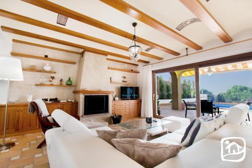 Abahana Villas Puerto Del Sol — 4-Star Luxury Hotel in Moraira, Spain