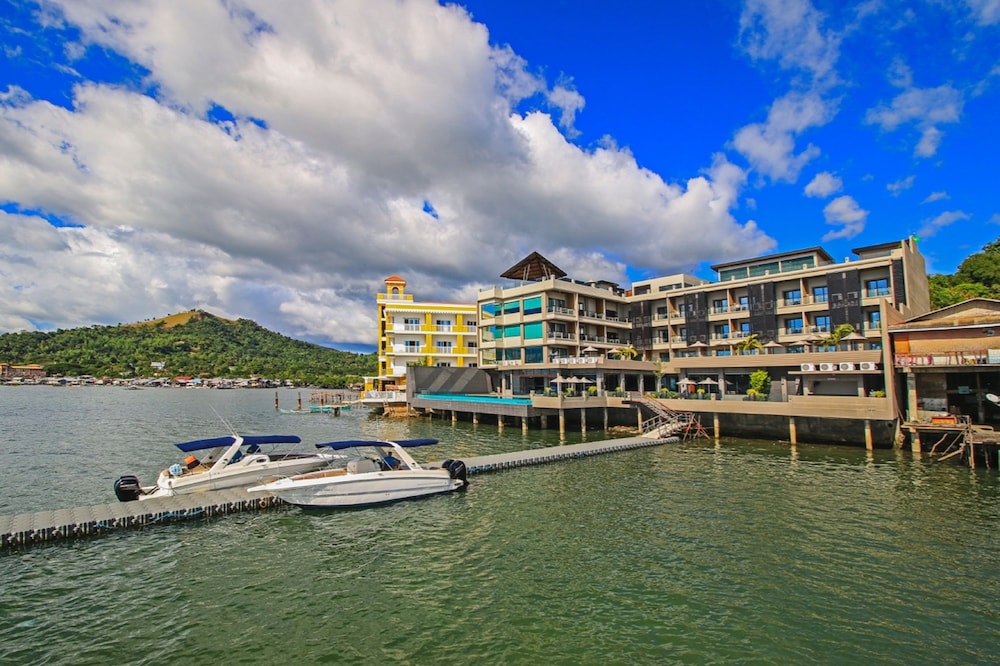Two Seasons Coron Bayside Hotel in Coron, Philippines